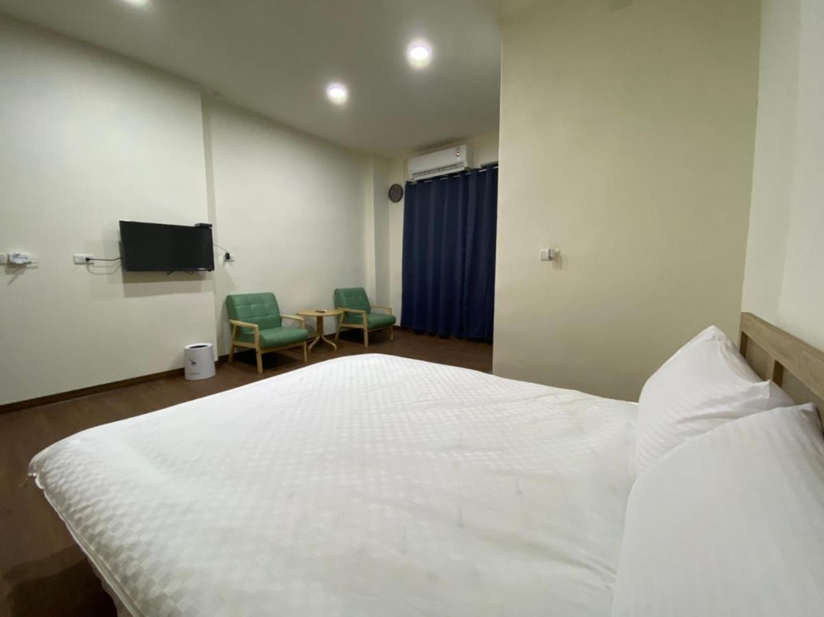 夏舞民宿 Hualien City Ngoại thất bức ảnh
